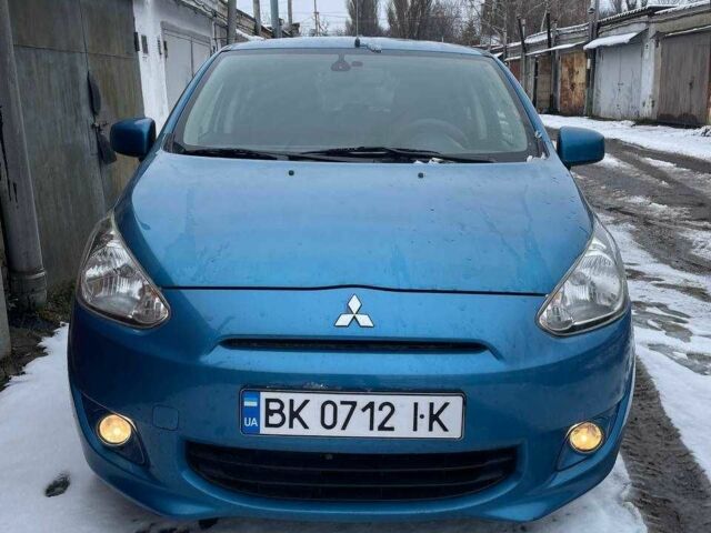 Синій Міцубісі Спейс Стар, об'ємом двигуна 1 л та пробігом 200 тис. км за 5000 $, фото 1 на Automoto.ua