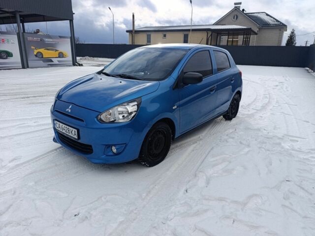Синий Мицубиси Спейс Стар, объемом двигателя 1 л и пробегом 120 тыс. км за 6000 $, фото 1 на Automoto.ua