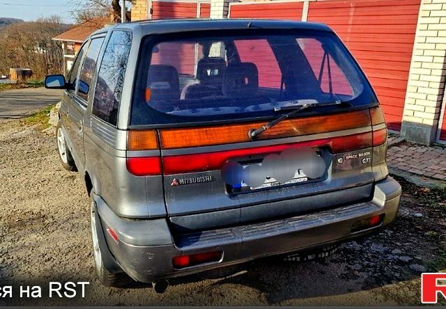 Мицубиси Спейс Вагон, объемом двигателя 2 л и пробегом 210 тыс. км за 2200 $, фото 1 на Automoto.ua