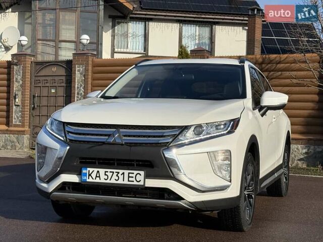Белый Мицубиси Eclipse Cross, объемом двигателя 1.5 л и пробегом 67 тыс. км за 14400 $, фото 1 на Automoto.ua