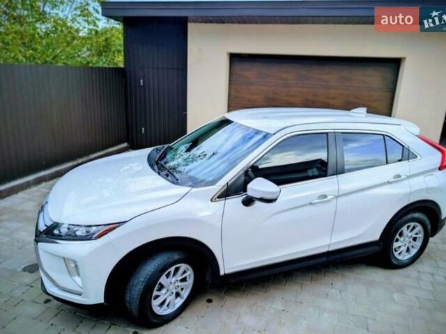 Білий Міцубісі Eclipse Cross, об'ємом двигуна 1.5 л та пробігом 140 тис. км за 14000 $, фото 1 на Automoto.ua