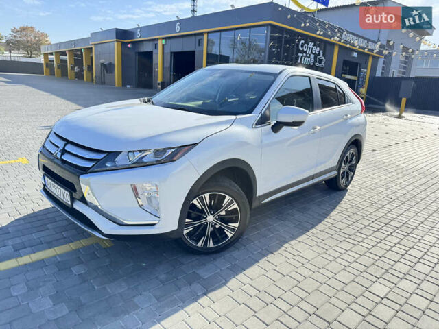 Белый Мицубиси Eclipse Cross, объемом двигателя 1.5 л и пробегом 55 тыс. км за 19300 $, фото 1 на Automoto.ua