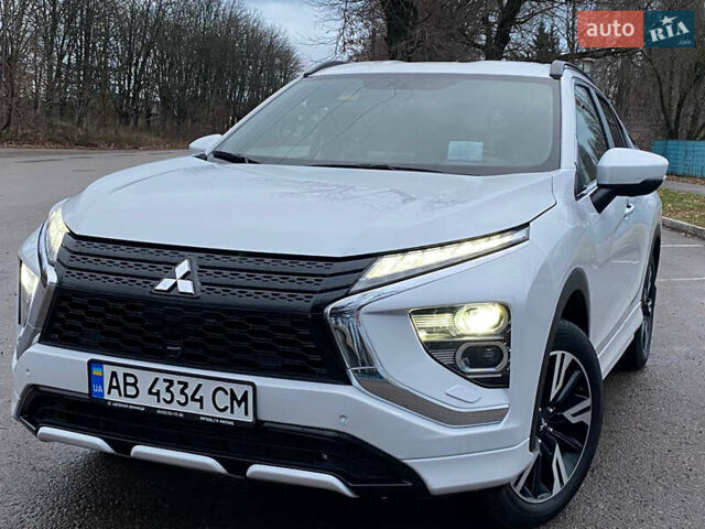 Белый Мицубиси Eclipse Cross, объемом двигателя 1.5 л и пробегом 47 тыс. км за 21200 $, фото 1 на Automoto.ua