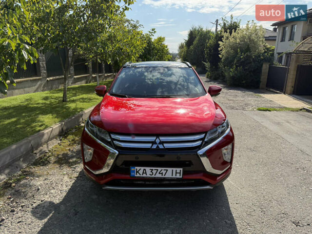 Красный Мицубиси Eclipse Cross, объемом двигателя 1.5 л и пробегом 105 тыс. км за 19200 $, фото 1 на Automoto.ua