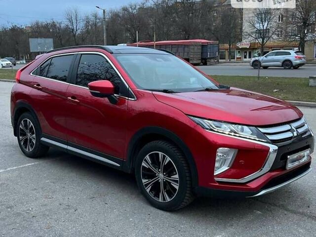 Красный Мицубиси Eclipse Cross, объемом двигателя 1.5 л и пробегом 139 тыс. км за 19500 $, фото 1 на Automoto.ua