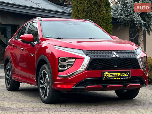 Красный Мицубиси Eclipse Cross, объемом двигателя 2.4 л и пробегом 80 тыс. км за 30999 $, фото 1 на Automoto.ua