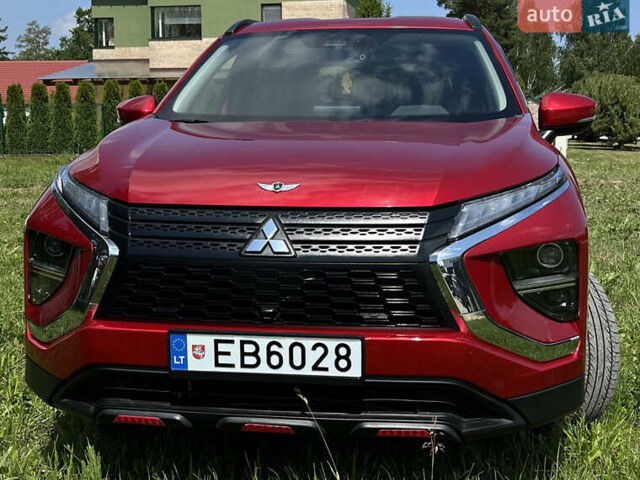 Червоний Міцубісі Eclipse Cross, об'ємом двигуна 2.36 л та пробігом 50 тис. км за 26810 $, фото 1 на Automoto.ua