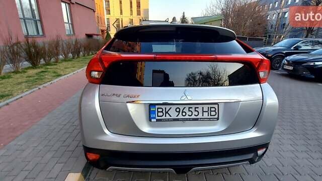 Серый Мицубиси Eclipse Cross, объемом двигателя 1.5 л и пробегом 55 тыс. км за 23600 $, фото 1 на Automoto.ua