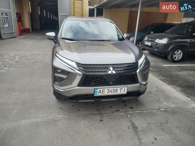 Сірий Міцубісі Eclipse Cross, об'ємом двигуна 1.5 л та пробігом 60 тис. км за 17500 $, фото 1 на Automoto.ua
