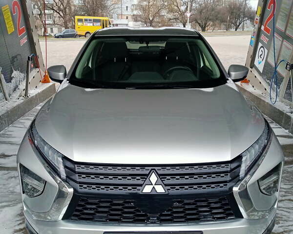 Серый Мицубиси Eclipse Cross, объемом двигателя 2 л и пробегом 45 тыс. км за 22500 $, фото 1 на Automoto.ua
