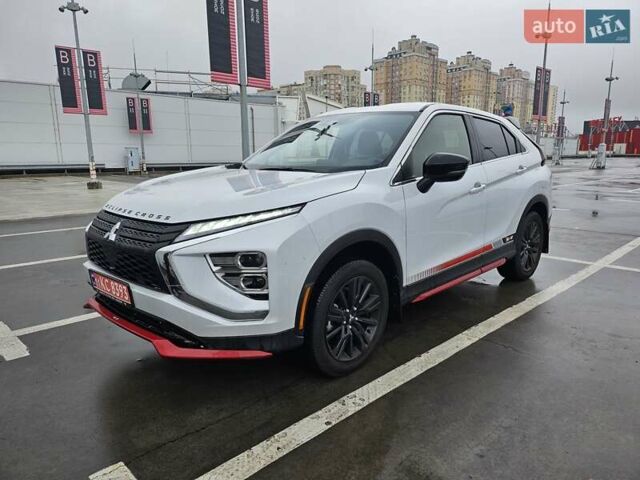 Серый Мицубиси Eclipse Cross, объемом двигателя 1.5 л и пробегом 1 тыс. км за 24700 $, фото 1 на Automoto.ua