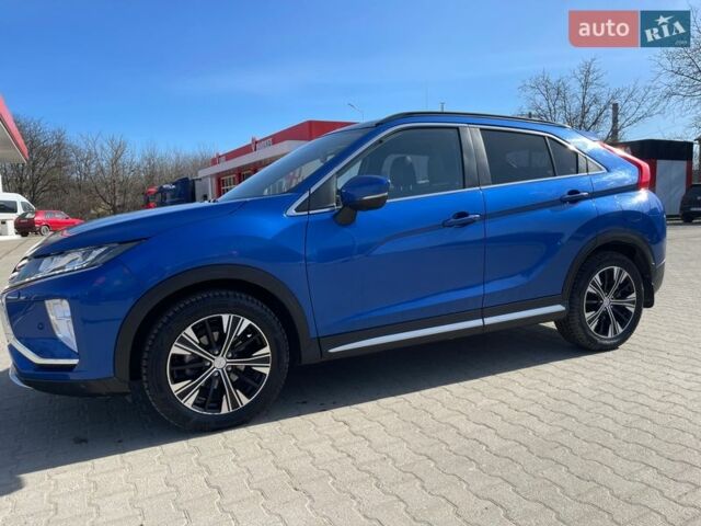 Синий Мицубиси Eclipse Cross, объемом двигателя 1.5 л и пробегом 39 тыс. км за 22740 $, фото 1 на Automoto.ua