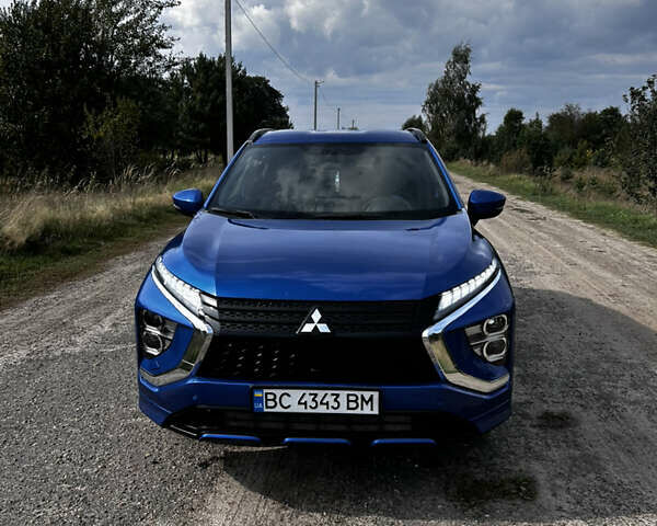 Синий Мицубиси Eclipse Cross, объемом двигателя 2 л и пробегом 40 тыс. км за 22500 $, фото 1 на Automoto.ua