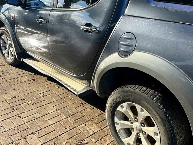 Мицубиси L200, объемом двигателя 2.5 л и пробегом 280 тыс. км за 10999 $, фото 1 на Automoto.ua