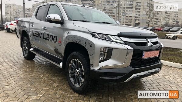 купить новое авто Мицубиси L 200 2019 года от официального дилера Официальный дилер Mitsubishi Motors "Солли Плюс Харьков" Мицубиси фото