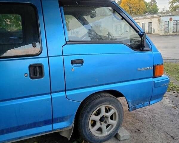 Міцубісі L 300 1988 у Измаиле на Automoto.ua Синій Міцубісі L 300, об'ємом двигуна 2.5 л та пробігом 350 тис. км за 2653 $, фото 1 на Automoto.ua