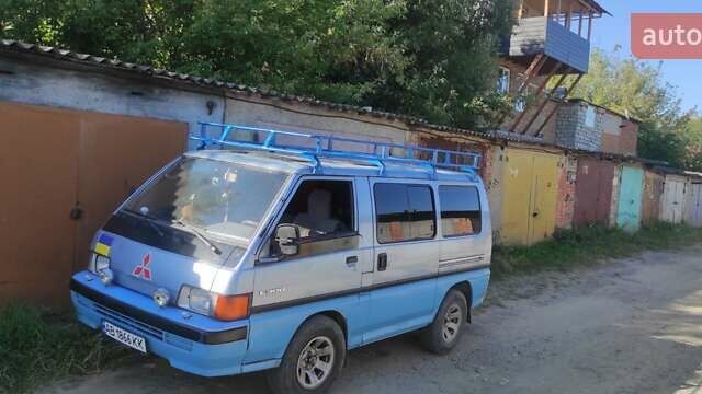 Синий Мицубиси L 300, объемом двигателя 2 л и пробегом 450 тыс. км за 2800 $, фото 1 на Automoto.ua