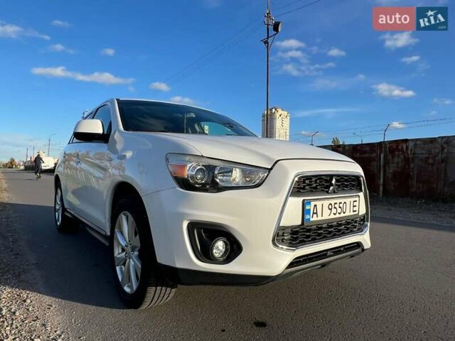 Мицубиси Outlander Sport 2015 в Киеве на Automoto.ua Белый Мицубиси Outlander Sport, объемом двигателя 2 л и пробегом 168 тыс. км за 12500 $, фото 1 на Automoto.ua
