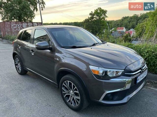 Мицубиси Outlander Sport 2019 в Киеве на Automoto.ua Коричневый Мицубиси Outlander Sport, объемом двигателя 2 л и пробегом 101 тыс. км за 14200 $, фото 1 на Automoto.ua