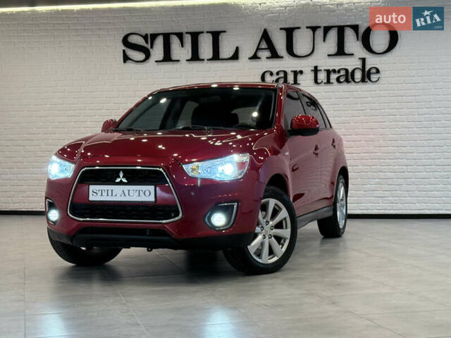 Красный Мицубиси Outlander Sport, объемом двигателя 2 л и пробегом 99 тыс. км за 11999 $, фото 1 на Automoto.ua