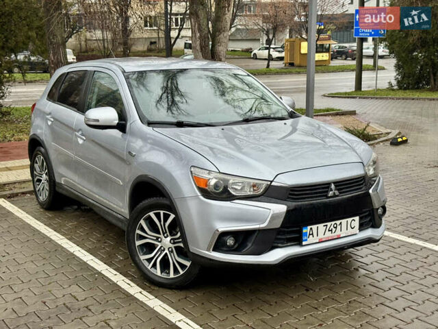 Серый Мицубиси Outlander Sport, объемом двигателя 2 л и пробегом 172 тыс. км за 12700 $, фото 1 на Automoto.ua