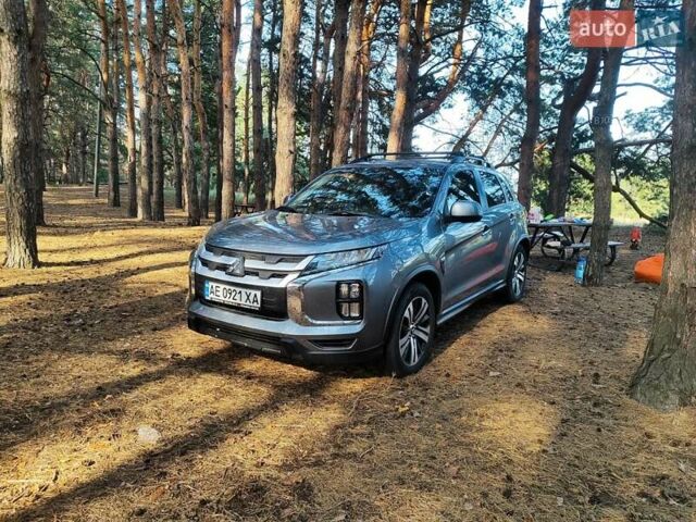 Серый Мицубиси Outlander Sport, объемом двигателя 2 л и пробегом 70 тыс. км за 17200 $, фото 1 на Automoto.ua