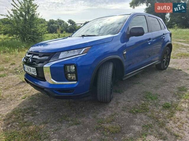 Синий Мицубиси Outlander Sport, объемом двигателя 2 л и пробегом 137 тыс. км за 17300 $, фото 1 на Automoto.ua