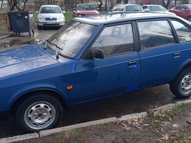 Синий Москвич / АЗЛК 2140, объемом двигателя 0 л и пробегом 150 тыс. км за 500 $, фото 1 на Automoto.ua