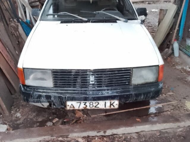 Белый Москвич / АЗЛК 2141, объемом двигателя 1 л и пробегом 3 тыс. км за 350 $, фото 1 на Automoto.ua