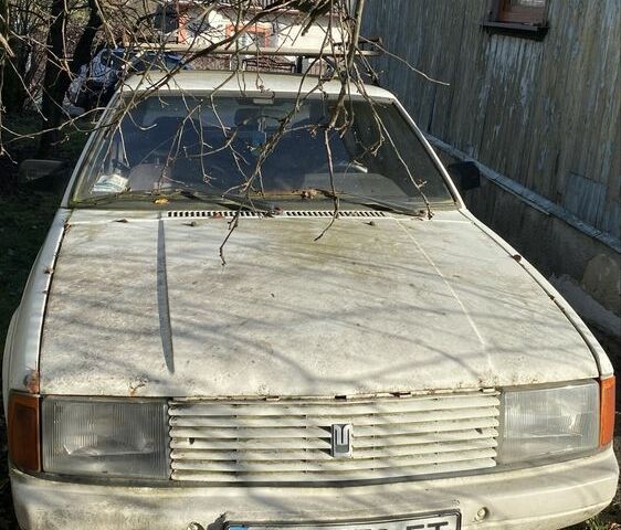 Білий Москвич / АЗЛК 2141, об'ємом двигуна 0 л та пробігом 182 тис. км за 260 $, фото 1 на Automoto.ua