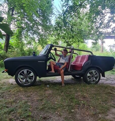 Черный Москвич / АЗЛК 2141, объемом двигателя 1.5 л и пробегом 8 тыс. км за 404 $, фото 1 на Automoto.ua