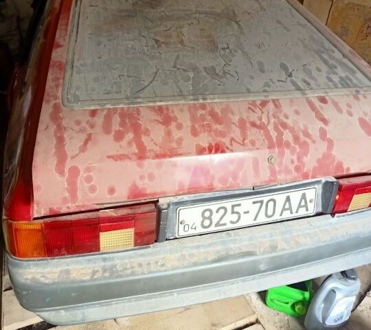 Красный Москвич / АЗЛК 2141, объемом двигателя 0 л и пробегом 360 тыс. км за 192 $, фото 1 на Automoto.ua