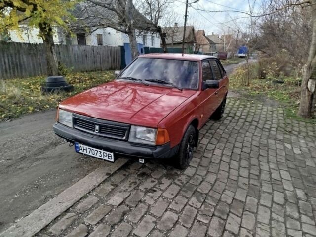 Красный Москвич / АЗЛК 2141, объемом двигателя 1.5 л и пробегом 3 тыс. км за 1534 $, фото 1 на Automoto.ua