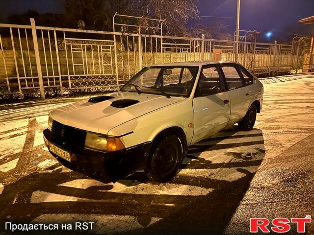 Москвич / АЗЛК 2141, об'ємом двигуна 1.5 л та пробігом 200 тис. км за 350 $, фото 1 на Automoto.ua