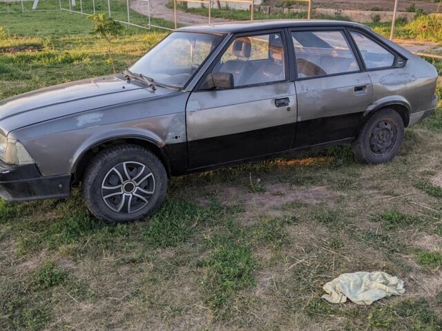 Москвич / АЗЛК 2141 1991 в Полтаве на Automoto.ua Серый Москвич / АЗЛК 2141, объемом двигателя 1.6 л и пробегом 300 тыс. км за 167 $, фото 1 на Automoto.ua