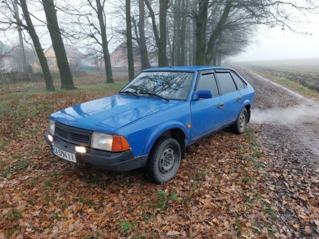 Синий Москвич / АЗЛК 2141, объемом двигателя 1.5 л и пробегом 199 тыс. км за 750 $, фото 1 на Automoto.ua