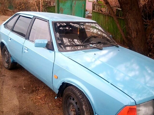 Синий Москвич / АЗЛК 2141, объемом двигателя 1.6 л и пробегом 200 тыс. км за 1000 $, фото 1 на Automoto.ua