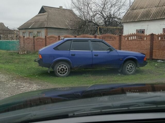 Синий Москвич / АЗЛК 2141, объемом двигателя 1 л и пробегом 200 тыс. км за 831 $, фото 1 на Automoto.ua