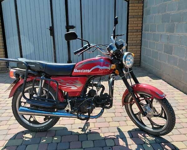 Красный Мустанг MT 110-2, объемом двигателя 0 л и пробегом 280 тыс. км за 600 $, фото 1 на Automoto.ua