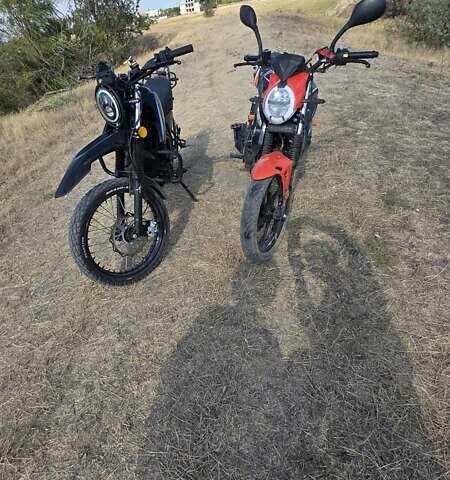 Черный Мустанг XTREET 250, объемом двигателя 0 л и пробегом 14 тыс. км за 1000 $, фото 1 на Automoto.ua