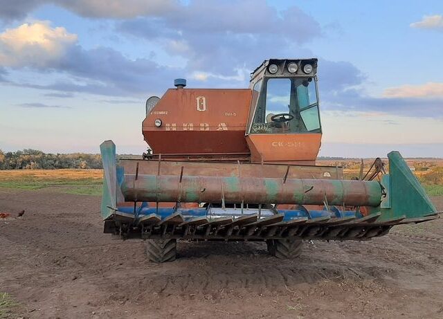 НИВА Другая, объемом двигателя 5 л и пробегом 50 тыс. км за 3100 $, фото 1 на Automoto.ua