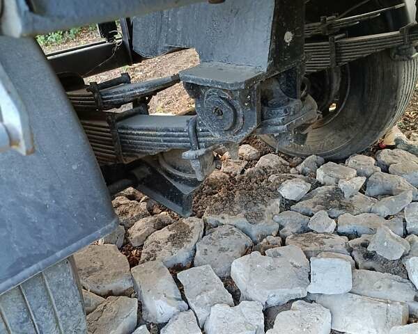 Серый Нефаз 8332, объемом двигателя 0 л и пробегом 0 тыс. км за 3000 $, фото 1 на Automoto.ua