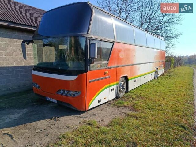 Оранжевый Неоплан 116, объемом двигателя 12 л и пробегом 400 тыс. км за 20000 $, фото 1 на Automoto.ua