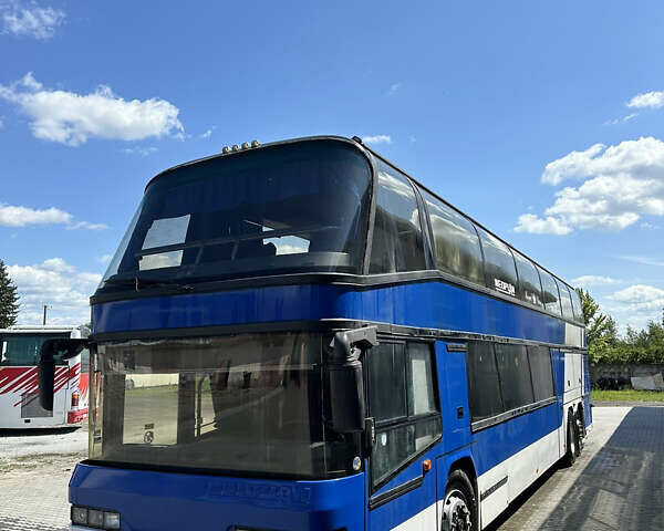 Синий Неоплан 122, объемом двигателя 12 л и пробегом 715 тыс. км за 19100 $, фото 1 на Automoto.ua