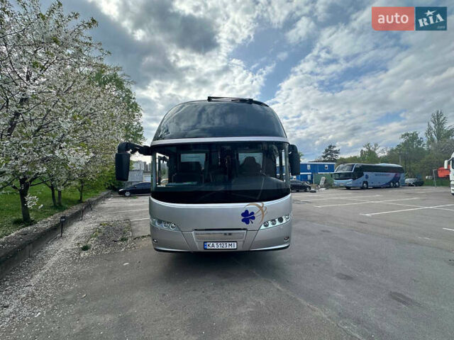 Сірий Неоплан Н 5217, об'ємом двигуна 12 л та пробігом 300 тис. км за 68000 $, фото 1 на Automoto.ua