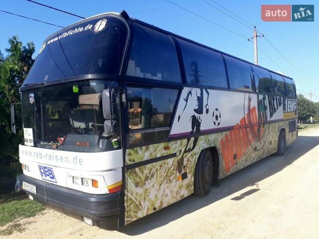 Белый Неоплан N 116, объемом двигателя 14.6 л и пробегом 402 тыс. км за 7000 $, фото 1 на Automoto.ua