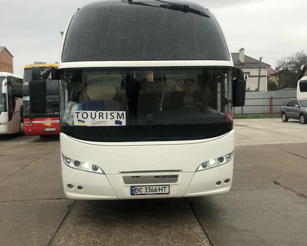 Белый Неоплан N 1216, объемом двигателя 0 л и пробегом 587 тыс. км за 114951 $, фото 1 на Automoto.ua