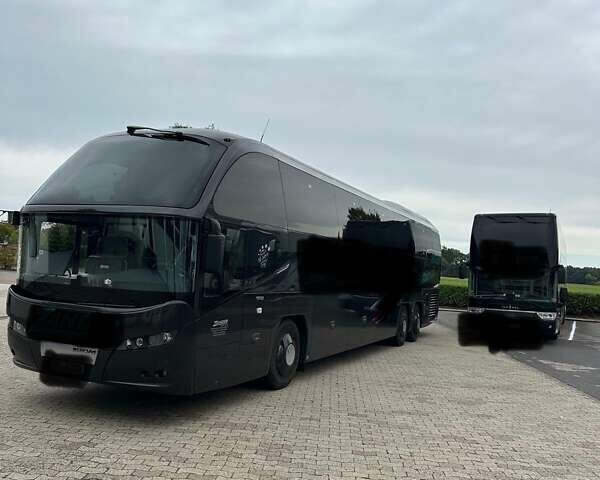 Чорний Неоплан N 1218, об'ємом двигуна 12.4 л та пробігом 359 тис. км за 222459 $, фото 1 на Automoto.ua