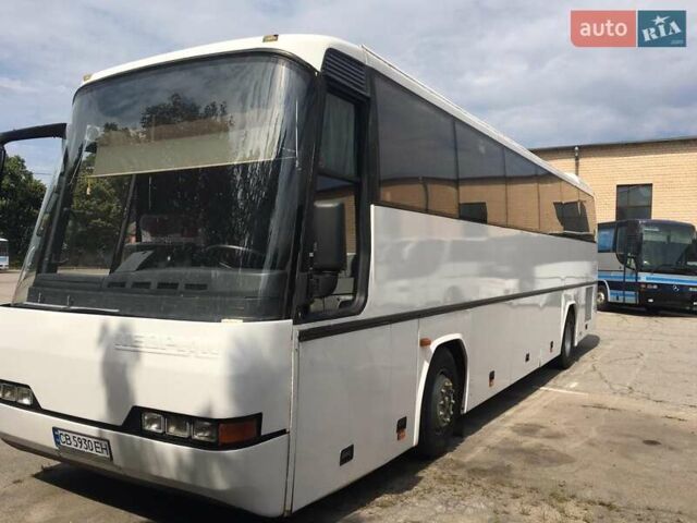 Белый Неоплан N 316 SHD, объемом двигателя 12 л и пробегом 900 тыс. км за 14400 $, фото 1 на Automoto.ua