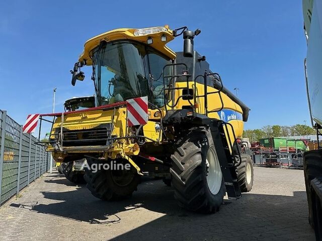 Нью Холланд CX 8060 2008 в Полтаве на Automoto.ua Нью Холланд CX 8060, объемом двигателя 0 л и пробегом 0 тыс. км за 98641 $, фото 1 на Automoto.ua